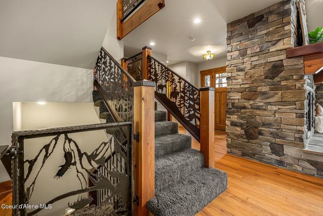 110 Wright Ct, Sandpoint, ID 83864