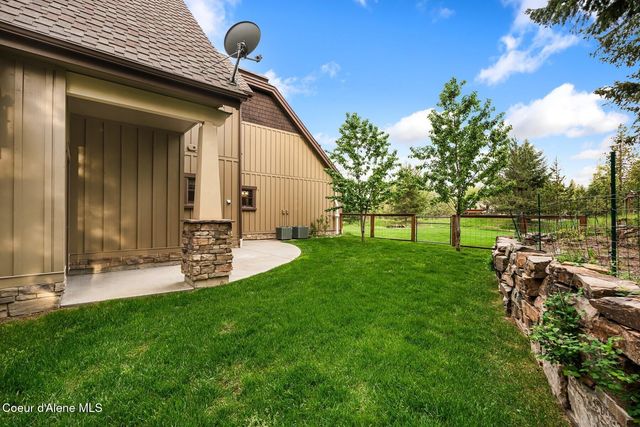 110 Wright Ct, Sandpoint, ID 83864
