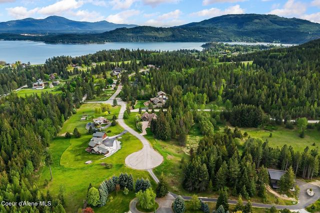 110 Wright Ct, Sandpoint, ID 83864