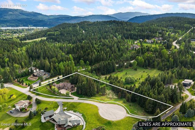 110 Wright Ct, Sandpoint, ID 83864
