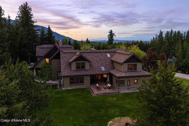 110 Wright Ct, Sandpoint, ID 83864