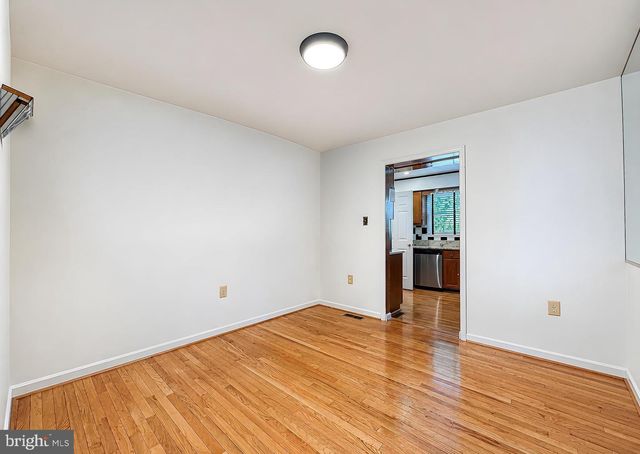 9301 LINHURST DR, Clinton, MD 20735