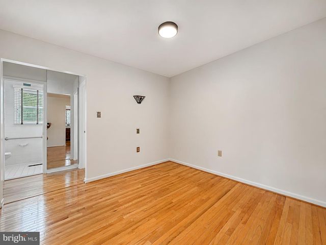 9301 LINHURST DR, Clinton, MD 20735