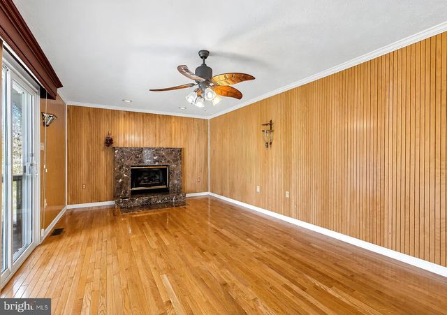 9301 LINHURST DR, Clinton, MD 20735