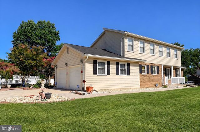 9301 LINHURST DR, Clinton, MD 20735
