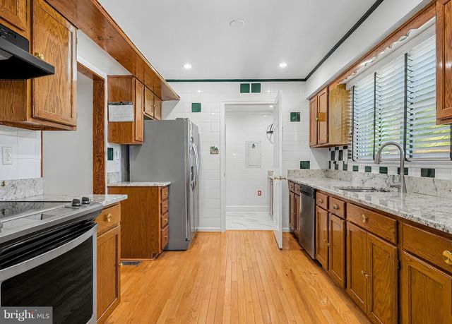 9301 LINHURST DR, Clinton, MD 20735