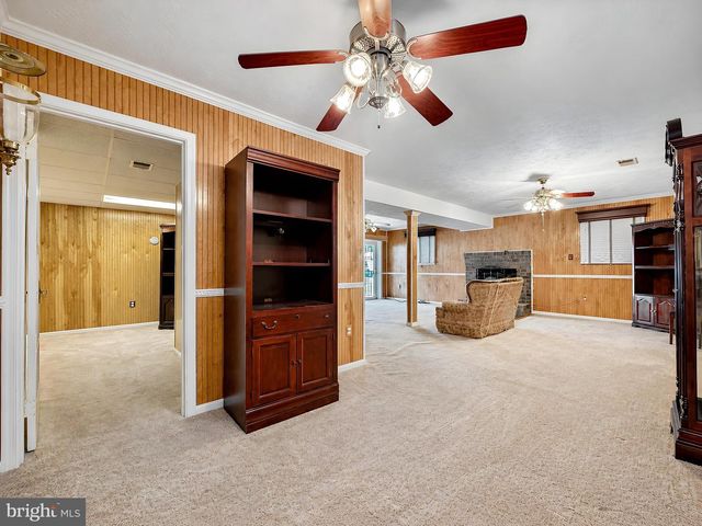9301 LINHURST DR, Clinton, MD 20735