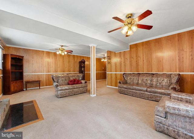 9301 LINHURST DR, Clinton, MD 20735