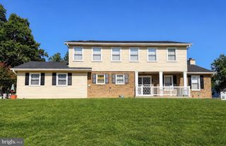 9301 LINHURST DR, Clinton, MD 20735