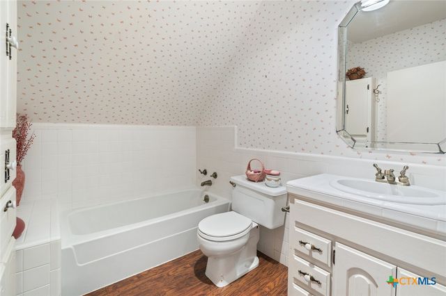 505 CR 4205, Cranfills Gap, TX 76637