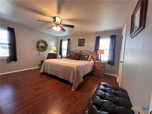 505 CR 4205, Cranfills Gap, TX 76637