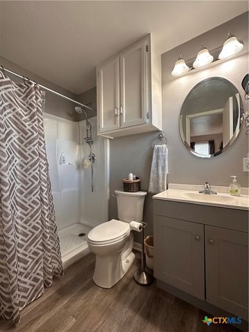 505 CR 4205, Cranfills Gap, TX 76637