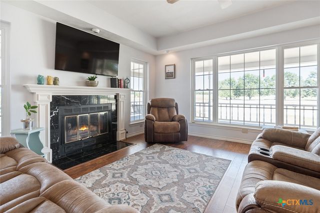 505 CR 4205, Cranfills Gap, TX 76637