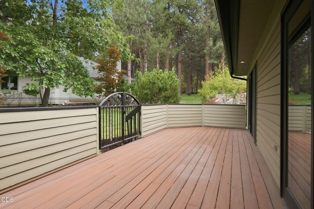 60750 Breckenridge Street, Bend, OR 97702