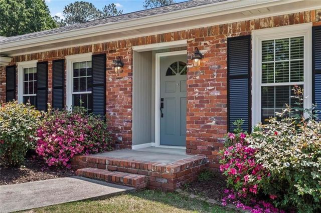 200 Corinth Court, Roswell, GA 30075
