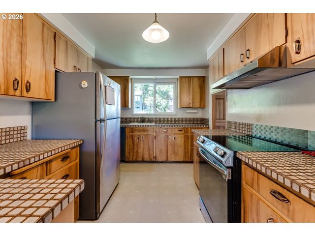 4355 PEARL St, Eugene, OR 97405