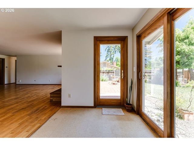 4355 PEARL St, Eugene, OR 97405