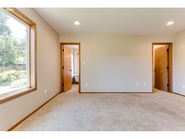 4355 PEARL St, Eugene, OR 97405
