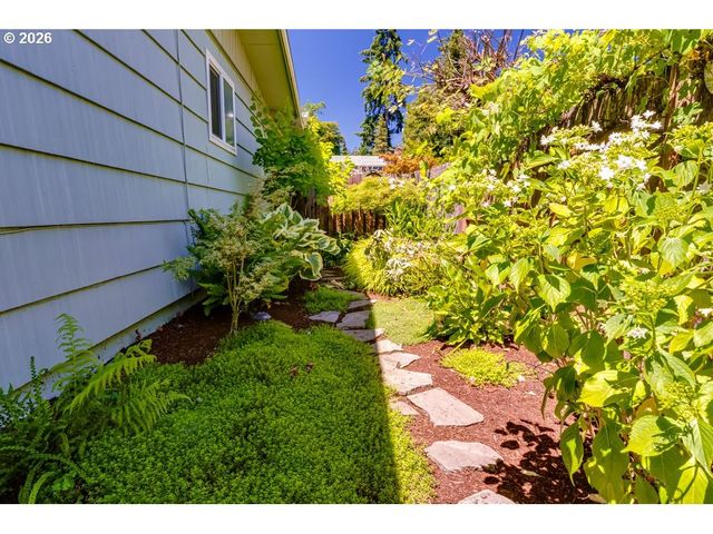 4355 PEARL St, Eugene, OR 97405