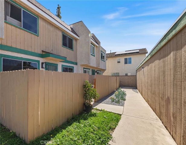 159 S Wilmington F, Compton, CA 90220