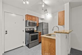 20234 Cantara 125, Winnetka, CA 91306