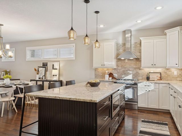 192 Wheeler Street S, Saint Paul, MN 55105