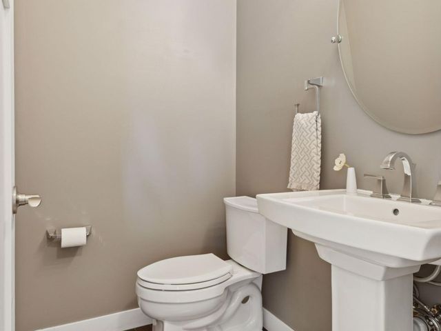 192 Wheeler Street S, Saint Paul, MN 55105