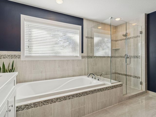 192 Wheeler Street S, Saint Paul, MN 55105