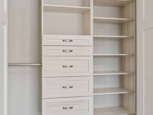 192 Wheeler Street S, Saint Paul, MN 55105