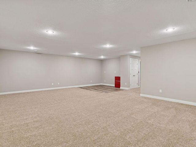 192 Wheeler Street S, Saint Paul, MN 55105