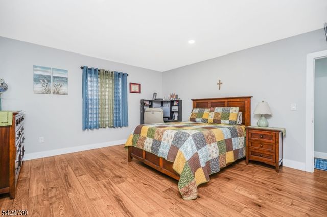 134 Union St, Carteret Boro, NJ 07008