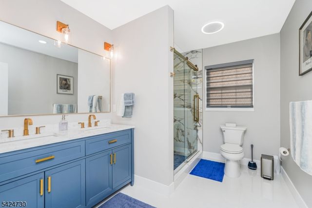 134 Union St, Carteret Boro, NJ 07008