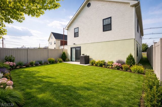 134 Union St, Carteret Boro, NJ 07008