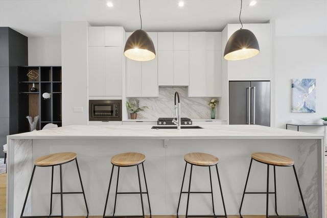 4232 W Belmont Avenue 3, Chicago, IL 60641