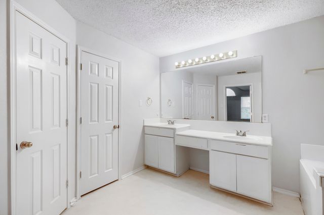 4201 Standridge Drive, The Colony, TX 75056