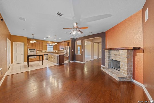 141 Springtree Gate, Cibolo, TX 78108