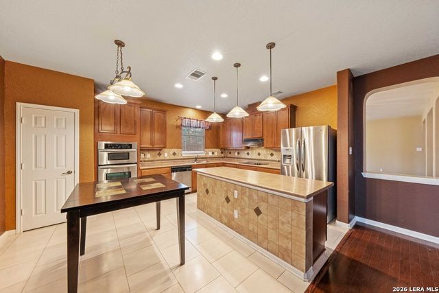 141 Springtree Gate, Cibolo, TX 78108