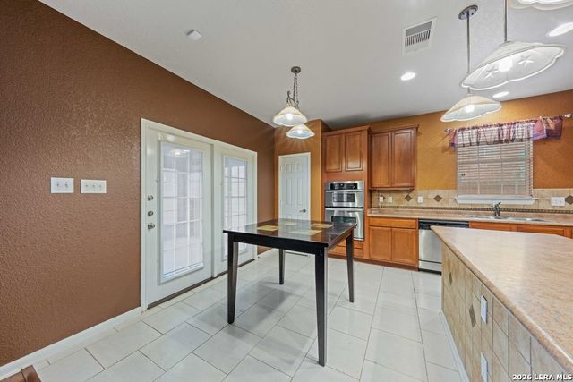 141 Springtree Gate, Cibolo, TX 78108