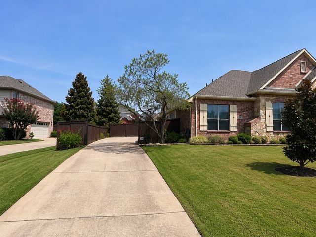 710 Rosewood Drive, Murphy, TX 75094