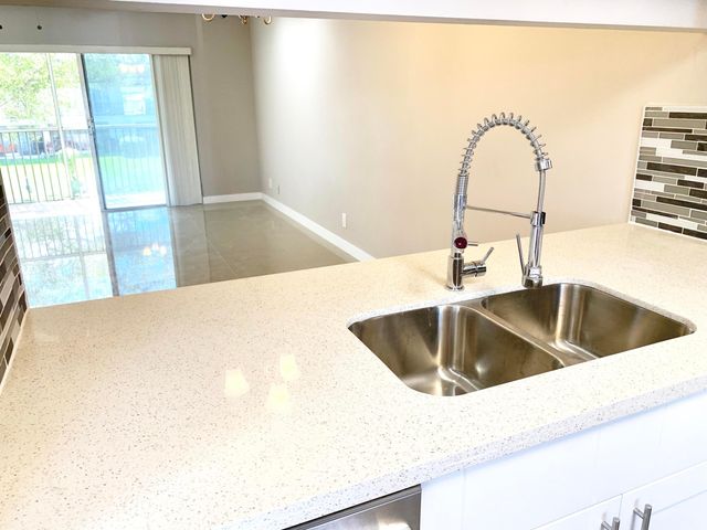2750 Forest Hills Boulevard 208, Coral Springs, FL 33065