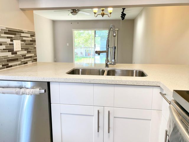 2750 Forest Hills Boulevard 208, Coral Springs, FL 33065