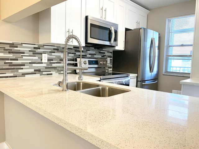 2750 Forest Hills Boulevard 208, Coral Springs, FL 33065