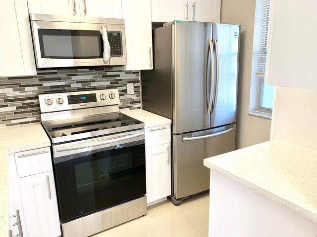 2750 Forest Hills Boulevard 208, Coral Springs, FL 33065