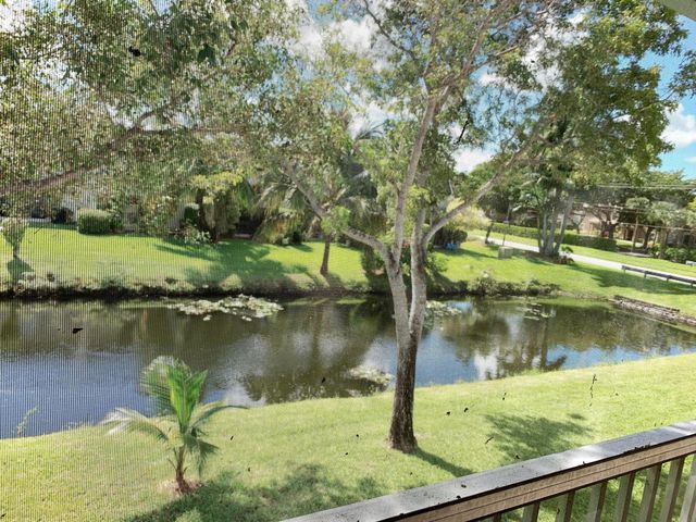 2750 Forest Hills Boulevard 208, Coral Springs, FL 33065