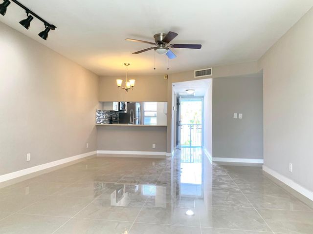 2750 Forest Hills Boulevard 208, Coral Springs, FL 33065