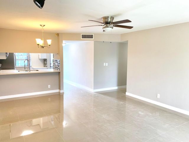 2750 Forest Hills Boulevard 208, Coral Springs, FL 33065