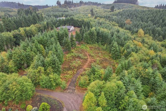 374 Bellwood Drive, Castle Rock, WA 98611