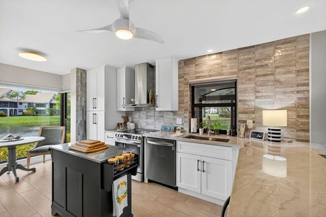 16671 Traders Crossing N 122, Jupiter, FL 33477