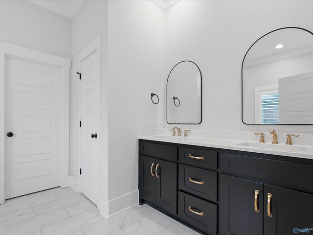 16789 Colton Lane, Athens, AL 35613