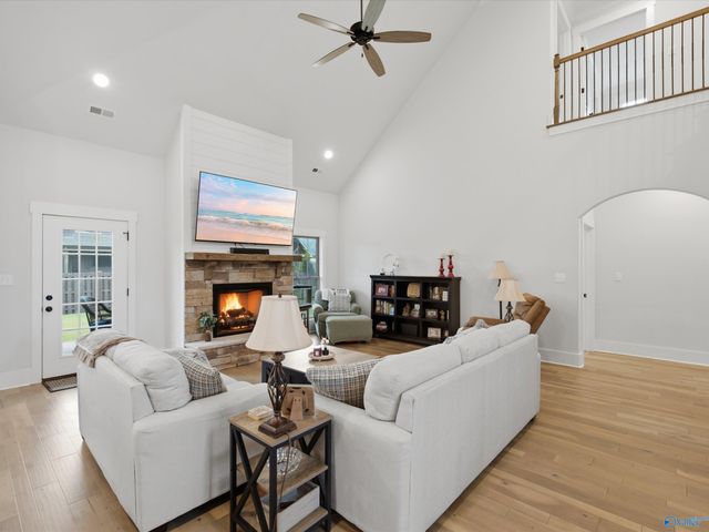 16789 Colton Lane, Athens, AL 35613